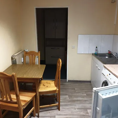 Mehrbett Apartments, Mikrowohnung 아파트 *