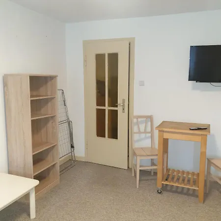 Mehrbett Apartments, Mikrowohnung 아파트